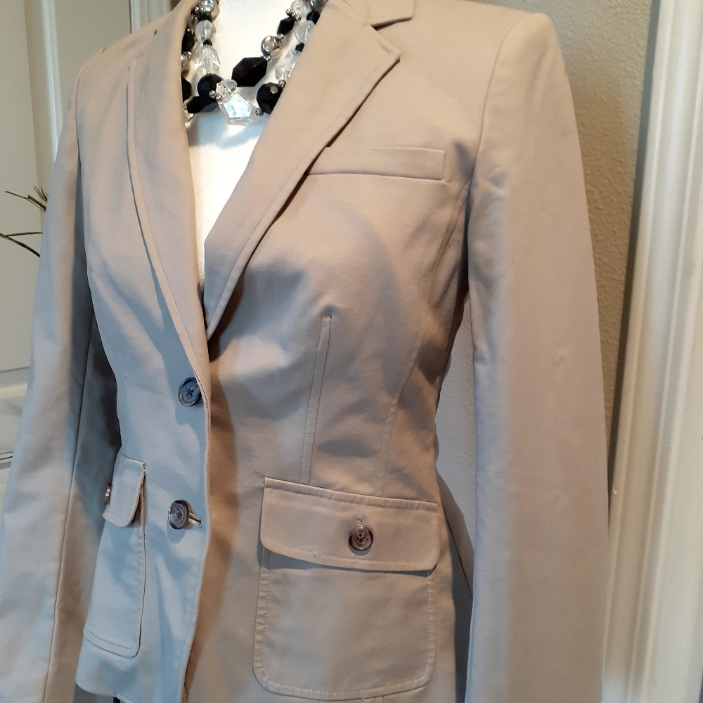 Banana Republic tan Stretch blazer Sz 4